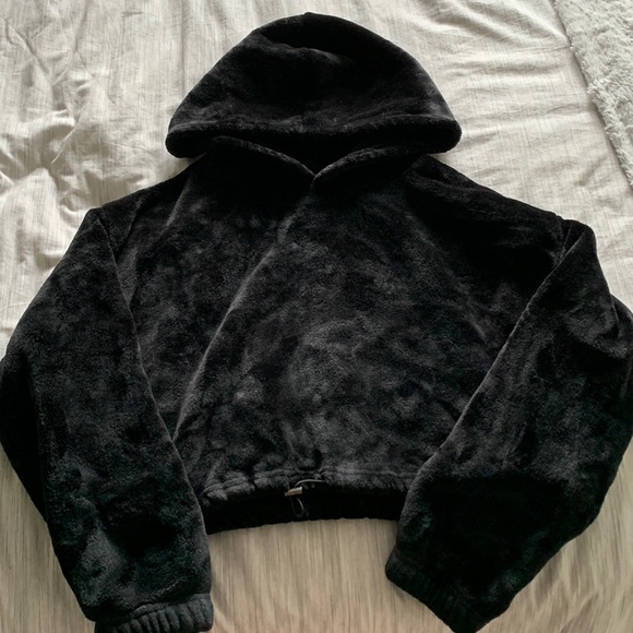 Weekend Edition Teddybear Cropped Hoodie - Picture 1 of 5